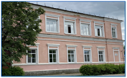 Спальный корпус с пищеблоком, столовой, медпунктом